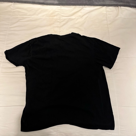 Black Men’s Large 2pac shirt. - Picture 2 of 2